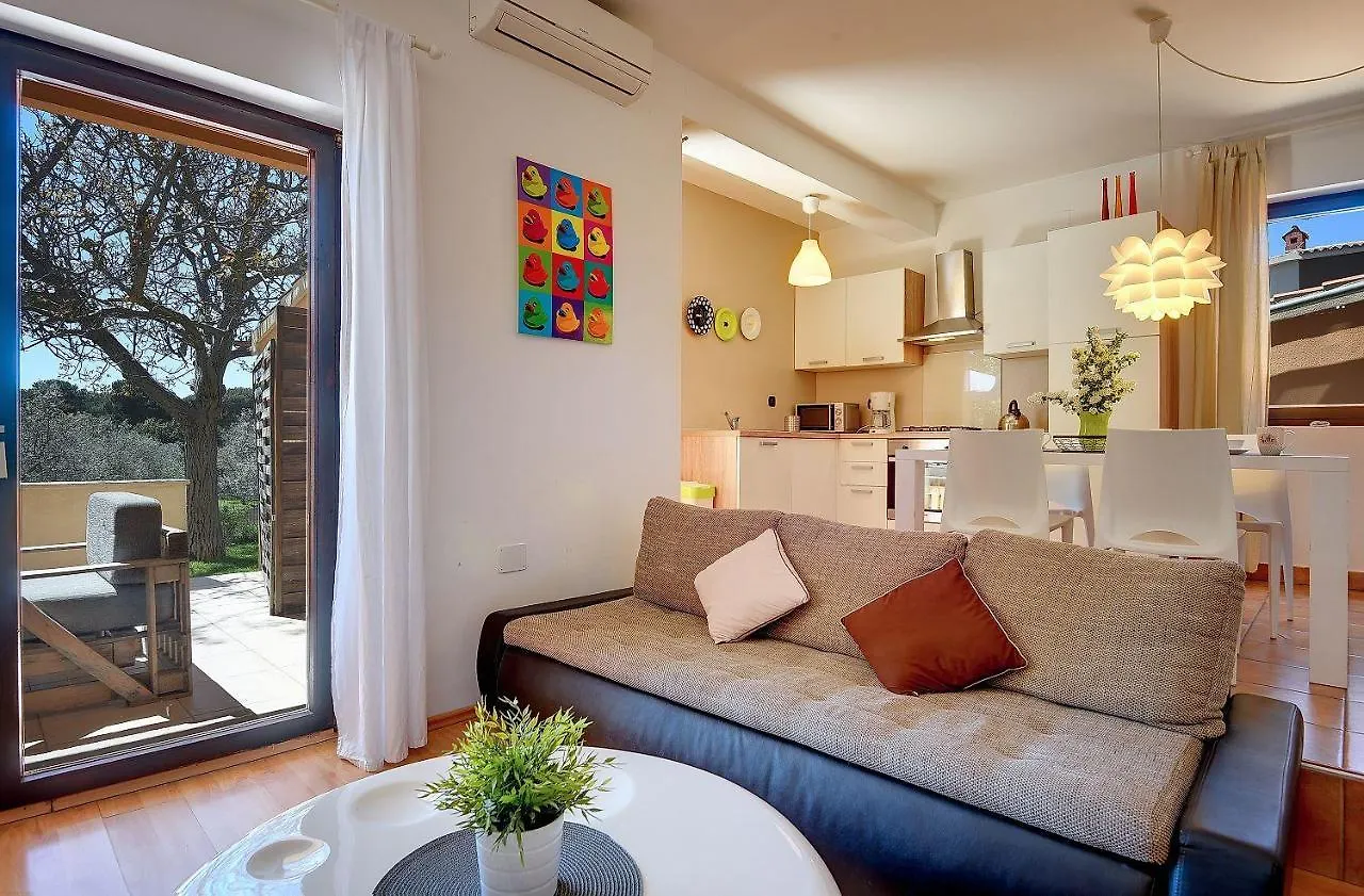 Apartment Modernes Appartement 700 Meter Strand Fazana