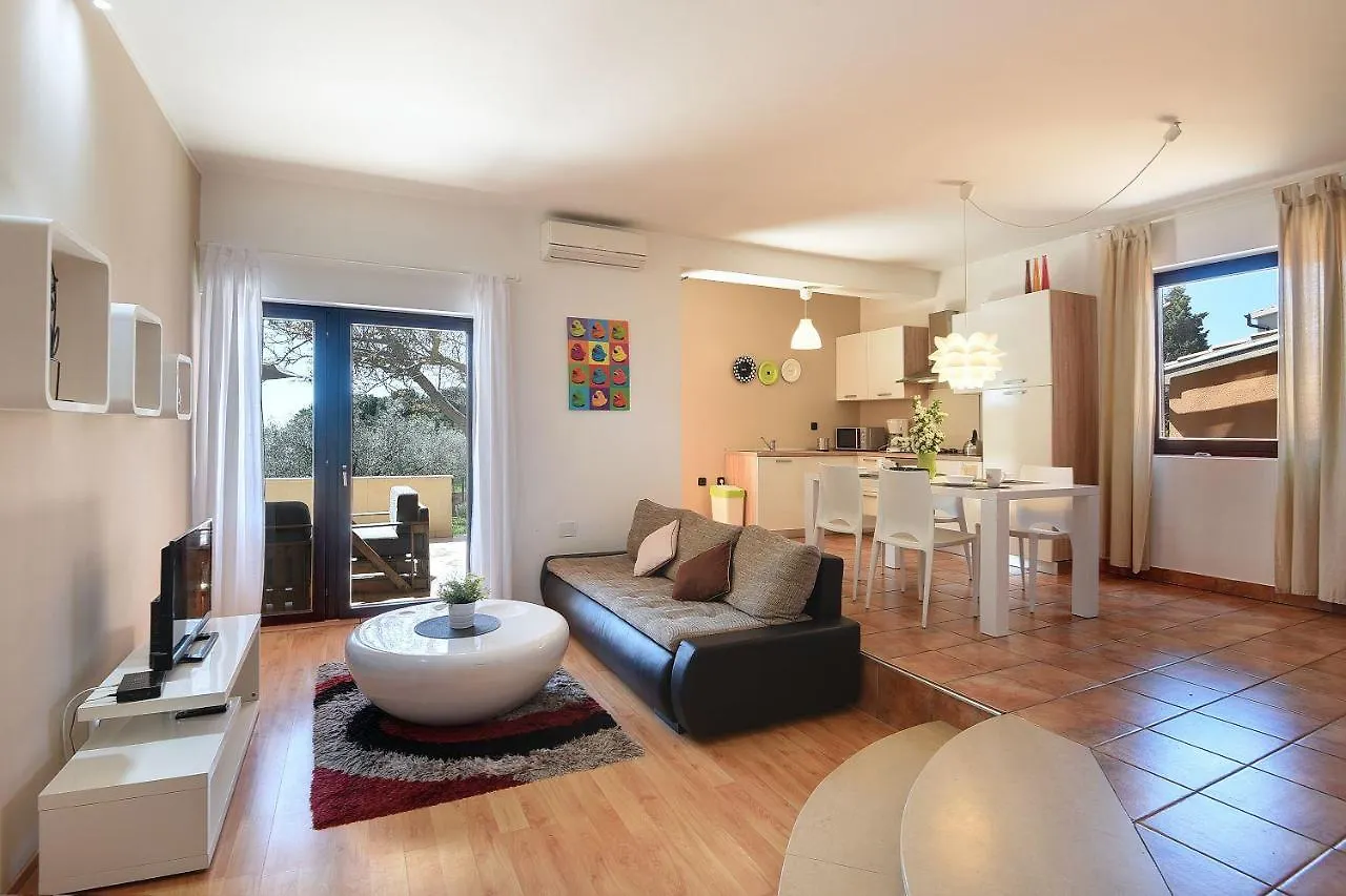 Apartment Modernes Appartement 700 Meter Strand Fazana Croatia